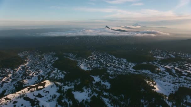 Cascade Mountains Oregon Circa 2019 Veduta Aerea Delle Montagne Sorelle — Video Stock