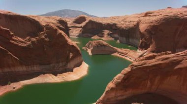 Powell Gölü, Utah 2019 dolaylarında. Powell Gölü 'nün havadan görünüşü. 