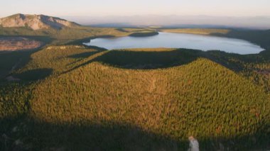 Green Highland ve Lake hava görüntüleri, Newbery, ABD