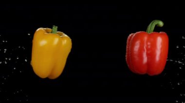 Bell Peppers yavaş çekimde çarpışıyor. Phantom Flex 4K ile Çekim.
