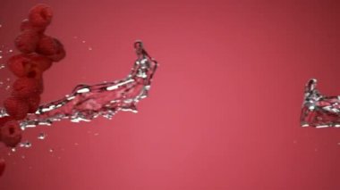 Ahududu ve su ağır çekimde çarpışıyor. Phantom Flex 4K ile Çekim.