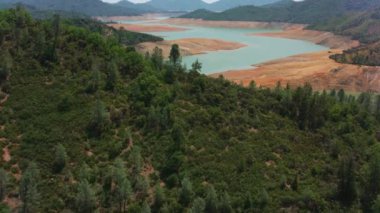 Ağustos 2021: Shasta Gölü, Kaliforniya, ABD