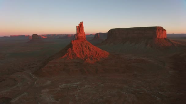 犹他州纪念碑谷 2019年 古迹谷地的空中景观 — 图库视频影像