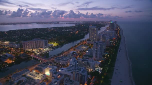 Miami Florida Circa 2019 Luchtfoto Van Miami Beach Schemering Schot — Stockvideo