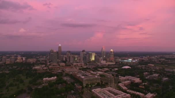 Charlotte North Carolina 2019 Luftaufnahme Von Charlotte Bei Sonnenuntergang Aufnahme — Stockvideo