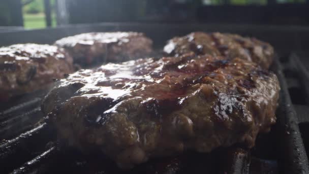 Bone Steak Auf Grill Zeitlupe Aufgenommen Auf Phantom Flex — Stockvideo