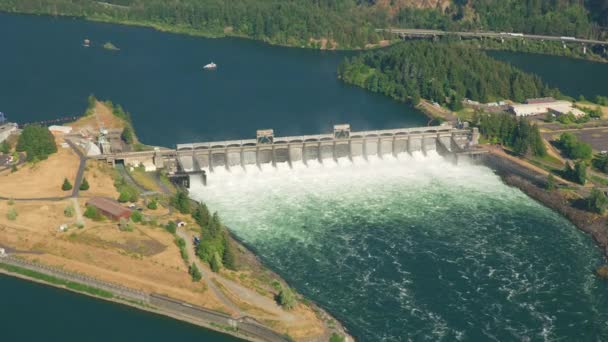 Oregon Circa 2021 Vista Aérea Barragem Bonneville Desfiladeiro Rio Columbia — Vídeo de Stock