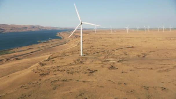 Oregon Dolayları 2021 Rüzgâr Türbinleri Columbia Nehri Boğazı Nın Havadan — Stok video