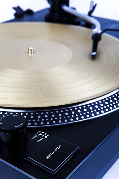 Vinil plak çalmak için döner masa. Analog aygıtları