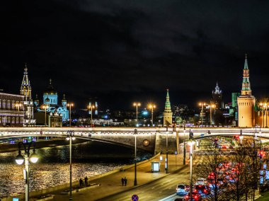 Kremlin 'in gece Rusya' daki görüntüsü, gece şehri..