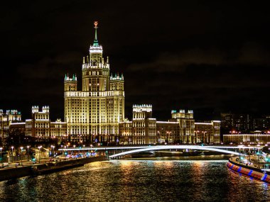 Kremlin 'in gece Rusya' daki görüntüsü, gece şehri..