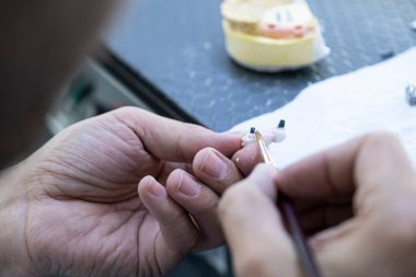 Seçici odaklı diş hekimi nesneleri zirkonyum