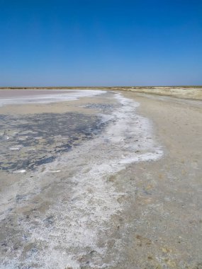 Tuz gölünde öğle vakti 