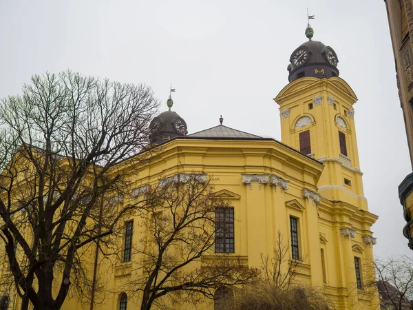 Protestante grande chiesa — Foto Stock