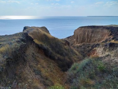 Kherson bölgesindeki büyük mağara kanyonu.