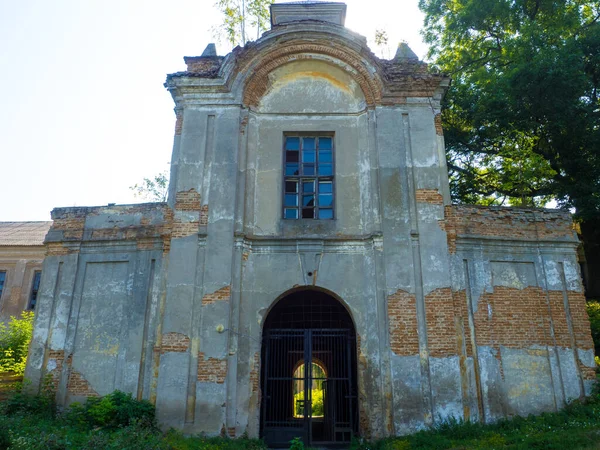 Παλιό Κάστρο Olyka Πύργο Περιοχή Volyn Ουκρανία Κτήμα Ράντζιγουιλ Είσοδος — Φωτογραφία Αρχείου