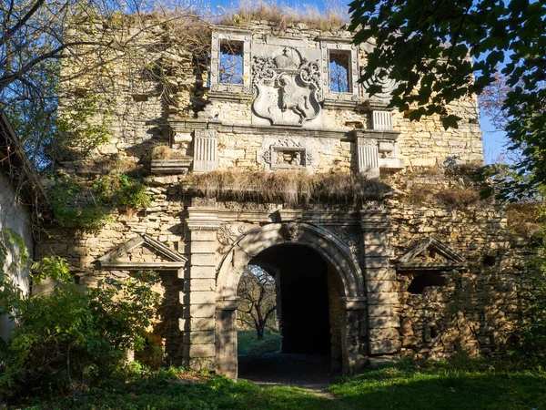 Mittelalterlicher Eingangsturm Der Burg Tschernelyzja Gebiet Iwano Frankiwsk Ukraine Die — Stockfoto