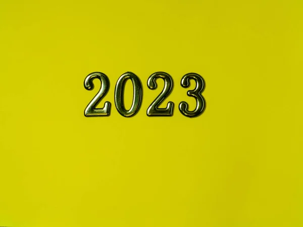 2023 Sárga Háttérrel Fénymásoló Felülettel Üdvözlőlap Boldog Évet Számok 2023 — Stock Fotó