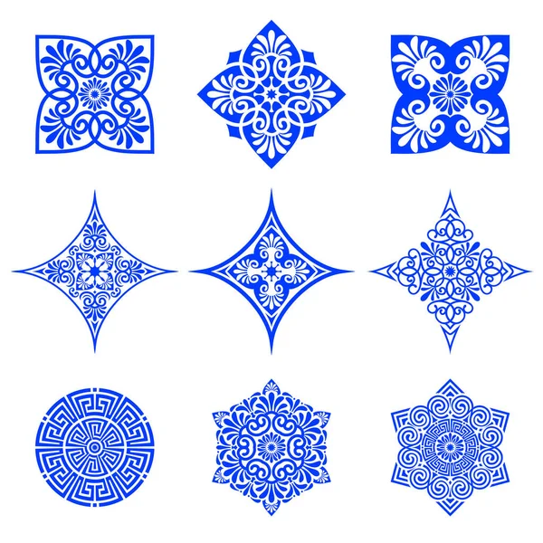 Geleneksel Yunan tarzında vektör yuvarlak, kare, eşkenar dörtgen süslemeleri koleksiyonu. Beyaz arka planda izole edilmiş klasik Roma mavisi desenler. Logo, tabak, vignette, kağıt üzerine baskı tasarımı için.