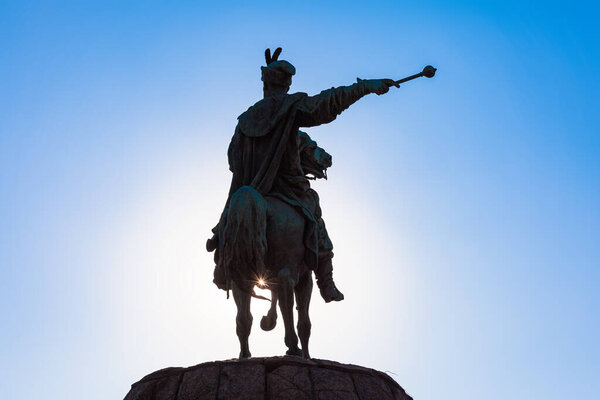 Памятник Богдану Хмельницкому, сзади, в Киеве, Украина