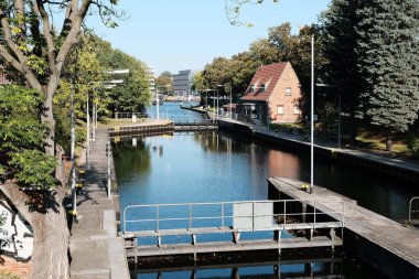 Almanya, 8 Ekim 2021, Silezya Köprüsü 'nden Yukarı Kilit' e.