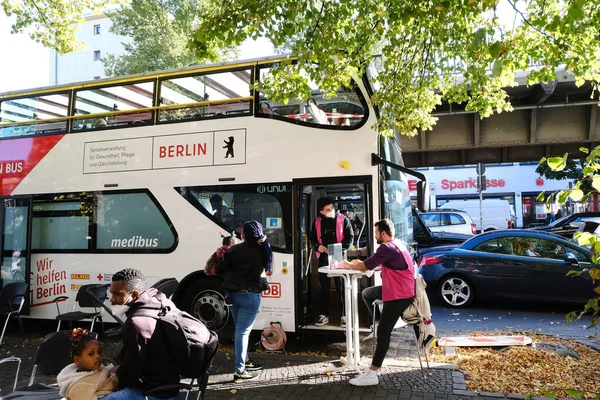 Berlín Německo Října 2021 Berlín Senát Vakcinační Autobus Během Pandemie Stock Fotografie