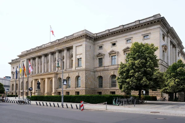 Berlin, Almanya, 17 Haziran 2022, Niederkirchnerstrasse Berlin Temsilciler Meclisi.