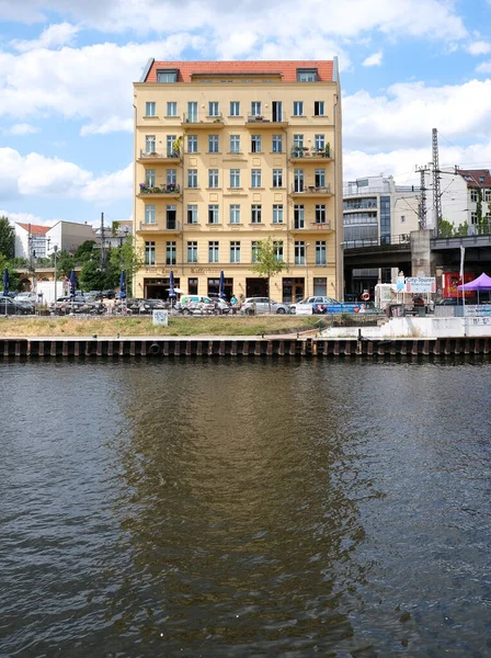 Berlin Germany July 2022 View River Spree Single Old Building — Zdjęcie stockowe