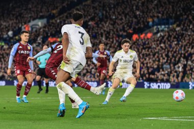 Matty Cash # 2 Aston Villa skoru 0-2