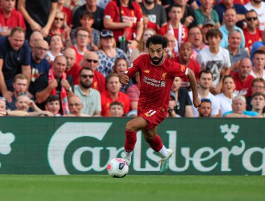 23 Ağustos 2019, Anfield, Liverpool, İngiltere; Premier League Football, Liverpool vs Arsenal; Liverpool 'dan Mohamed Salah (11) galibiyete koşuyor