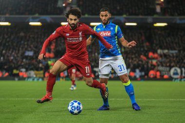 11 Aralık 2018, Anfield, Liverpool, İngiltere; UEFA Şampiyonlar Ligi, Liverpool v Napoli; Liverpool 'dan Muhammed Salah (11) top kutunun içinde