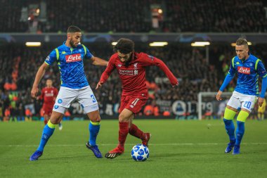 11 Aralık 2018, Anfield, Liverpool, İngiltere; UEFA Şampiyonlar Ligi, Liverpool v Napoli; Liverpool 'dan Muhammed Salah (11) bir mola verdi