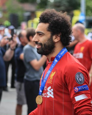 2 Haziran 2019, Liverpool, İngiltere; UEFA Şampiyonlar Ligi, Liverpool Şampiyonlar Ligi şampiyonları kutlamaları ve Liverpool 'dan Mohamed Salah (11)