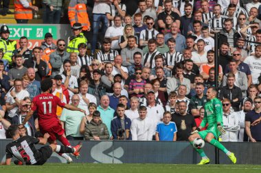 14 Eylül 2019, Anfield, Liverpool, İngiltere; Premier League Football, Liverpool vs Newcastle United; Mohamed Salah (11) Liverpool skoru ile 3 oldu-