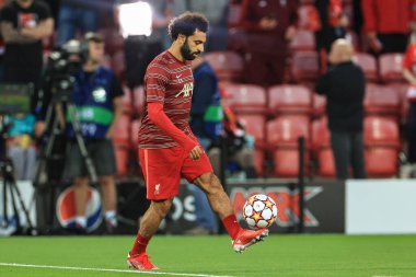 Maç öncesi ısınma sırasında Liverpool 'lu Mohamed Salah # 11