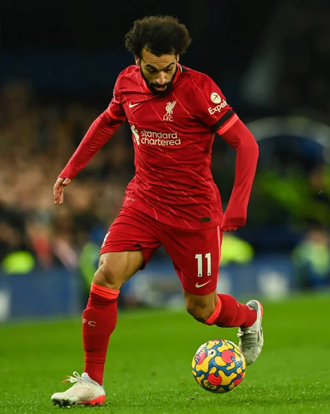 Liverpool 'dan Mohamed Salah # 11 topu aldı.