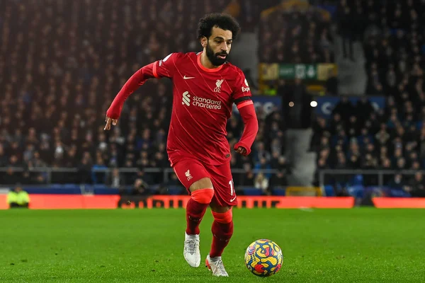 Mohamed Salah Van Liverpool Breekt Met Bal — Stockfoto