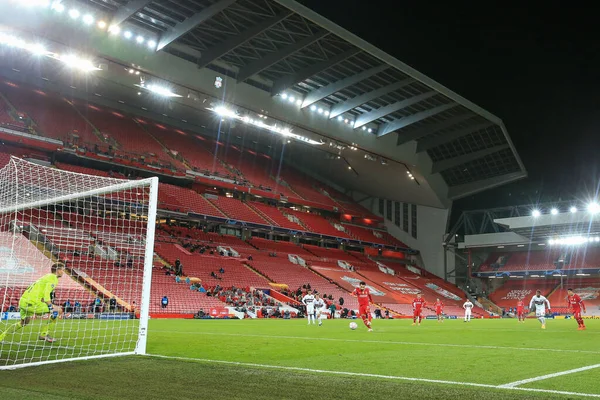 Mohamed Salah Del Liverpool Segna Dal Punto Penalizzazione Dare Liverpool — Foto Stock