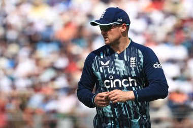 Maç sırasında İngiltere 'den Jason Roy