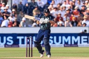 İngiltere 'den Jonny Bairstow dörde vurdu (4))