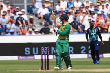 Quinton De Kock of South Africa is bowled out by Sam Curran of England