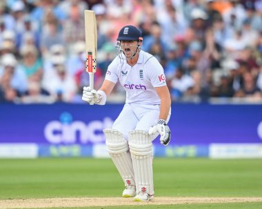 İngiltere 'den Alex Lees' e koşu yok