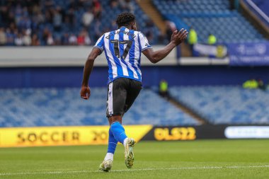 Fisayo Dele-Bashiru #17 of Sheffield Wednesday celebrates his goal to make it 3-3