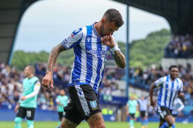 Marvin Johnson #18 of Sheffield Wednesday celebrates his goal to make it 1-0