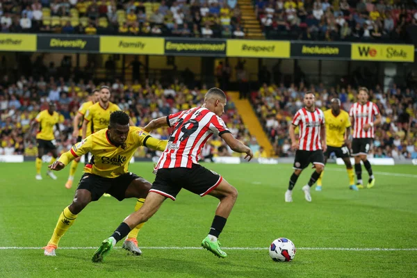 Iliman Ndiaye #29 of Sheffield United drives the attack 