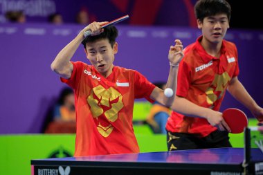 Jingyi Zhou of Singapore makes a return