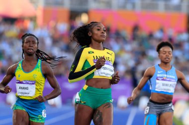 Elaine Thompson-Herah of Jamaica wins the 100m semi final