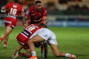 Elliot Minchella #17 of Hull KR during the game 