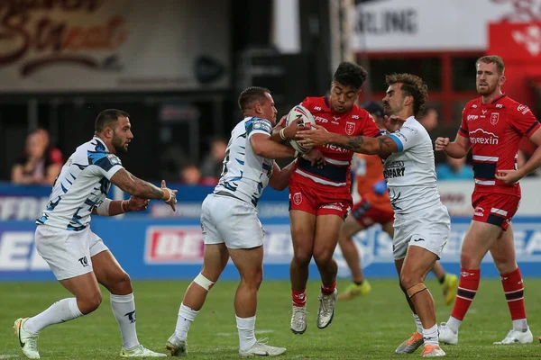 Phoenix Laulu Togaga Hull Tackled Toulouse Defence — 스톡 사진