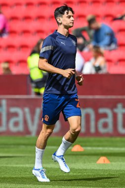Charlie Patino #28 of Blackpool during the pre-game warmup